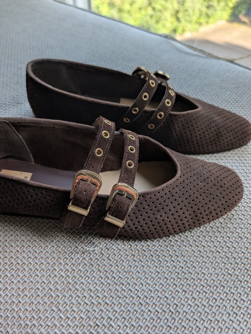 Dolce Vita Baylee Brown Suede Flat - Picture 8 of 8